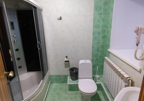 Номер полулюкс с 1 двуспальной кроватью