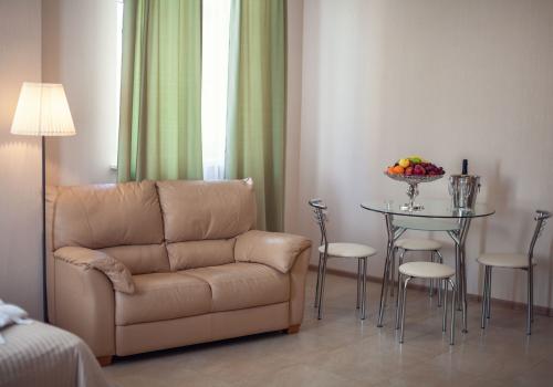 Фото Отель Октябрьский