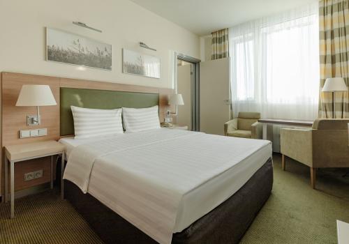 Виды из отеля Ramada Екатеринбург