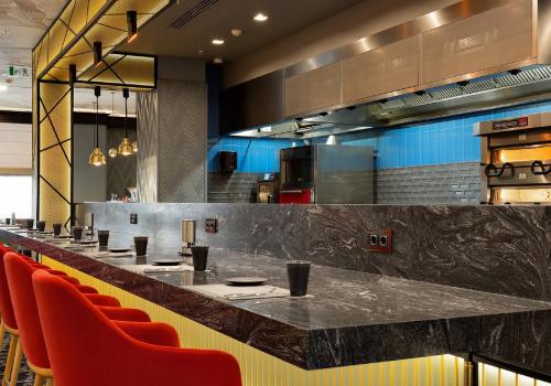 Фото Отель Holiday Inn Moscow Sokolniki (Холидей Инн Москва Сокольники)