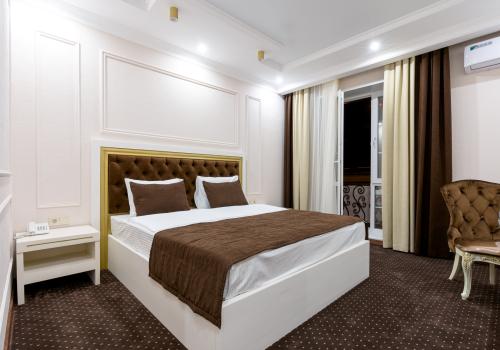 Фото Отель Париж