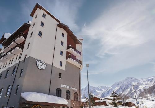 Фото Отель Riders Lodge