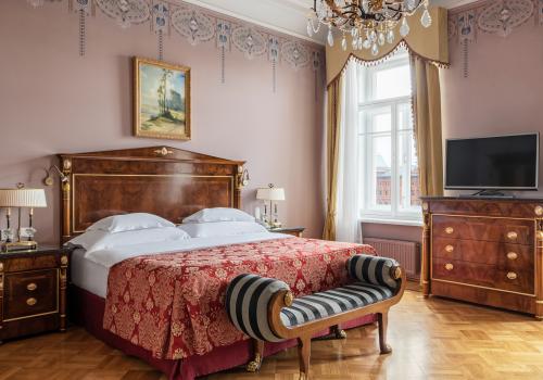 Номер студия с видом на Кремль