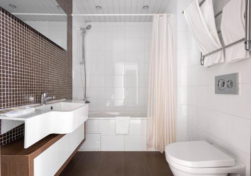 Фото Апарт-отель YES Hoshimina