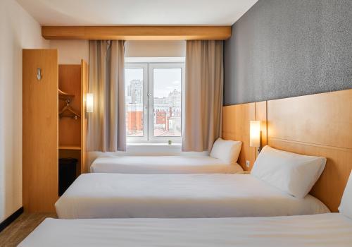 Номер стандарт с 3 односпальными кроватями