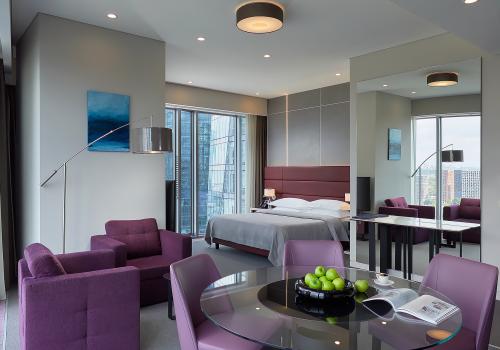 Corner Superior Apartment