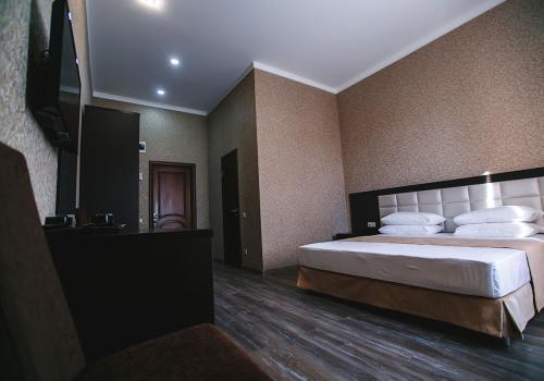 Комната стандарт с 1 двуспальной кроватью