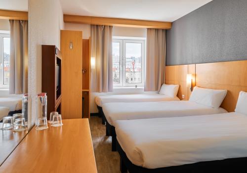 Номер стандарт с 3 односпальными кроватями