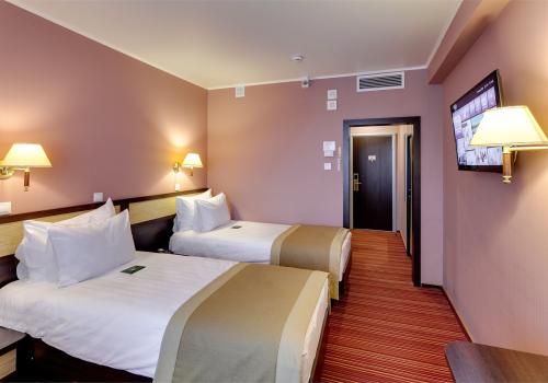 FIT номер стандарт с 2 односпальными кроватями