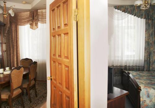 Фото Отель Экватор Лайт