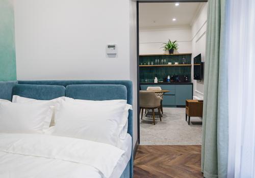 Номер студия с 1 двуспальной кроватью