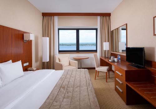 Фото Отель HolidayHall Samara