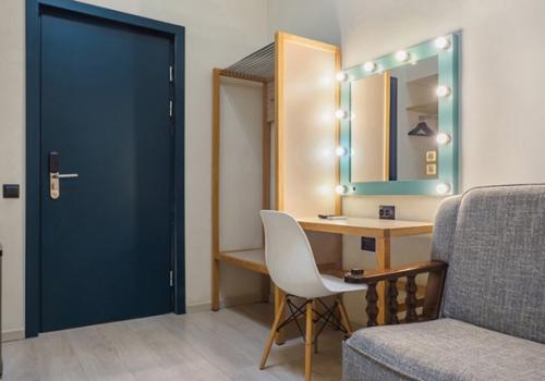 Номер лофт с 1 двуспальной кроватью и диваном (мансарда)