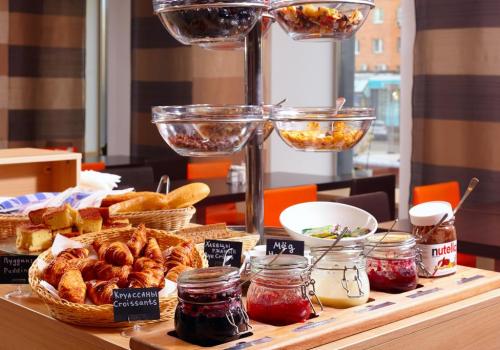 Фото Отель Reddy