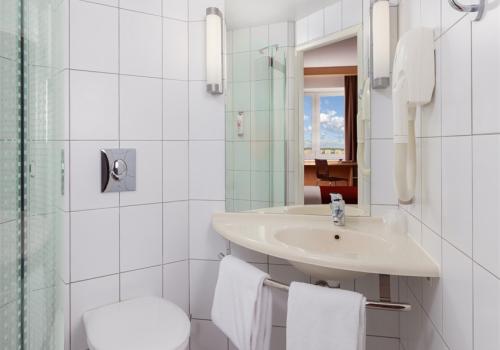 Фото Отель Reddy