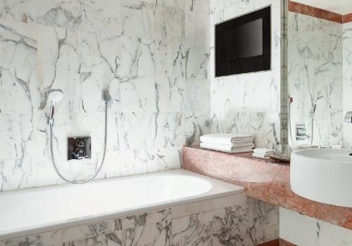 Фото Continental Hotel (Континенталь)