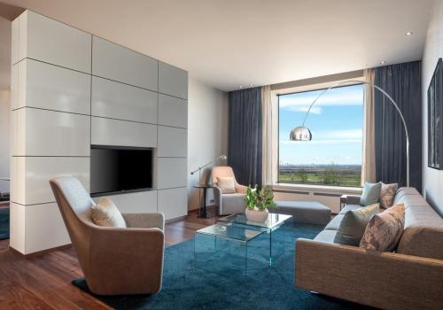 Фото Отель Hilton Saint Petersburg ExpoForum