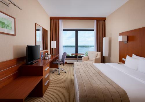 Фото Отель HolidayHall Samara