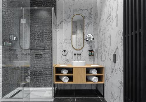 Фото The Basilian Minsk, Curio Collection by Hilton