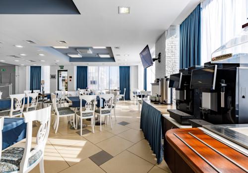 Фото East Time Hotel