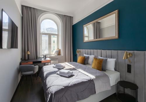 Фото Отель Lopatin Невский 100