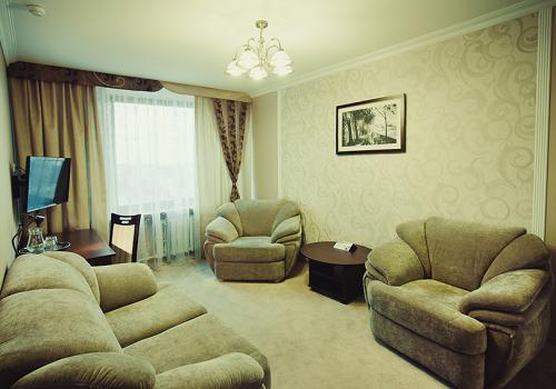 Номер люкс с 2 односпальными кроватями