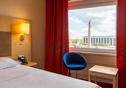 Фото Cosmos Saint-Petersburg Pulkovskaya Hotel