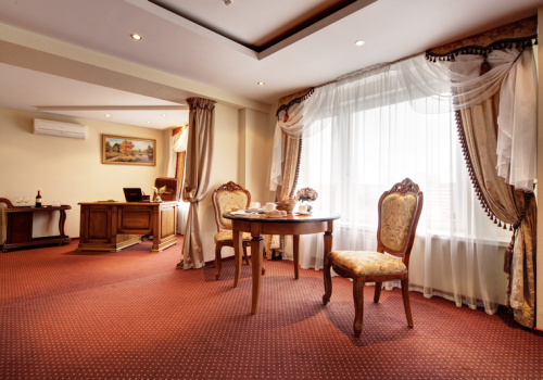 3-комнатный номер люкс с 1 двуспальной кроватью