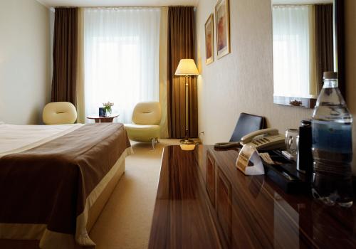 Номер улучшенный с 1 двуспальной кроватью