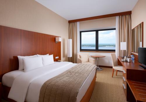 Фото Отель HolidayHall Samara