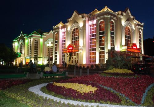 Фото отеля 1