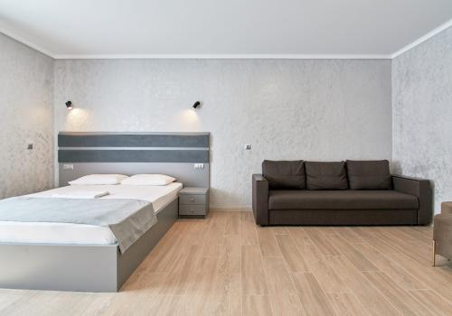 Апартаменты люкс семейные с видом на горы