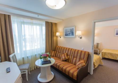 Номер стандарт семейный с 1 двуспальной кроватью