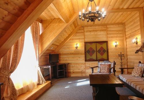 Фото Алеша Попович Двор