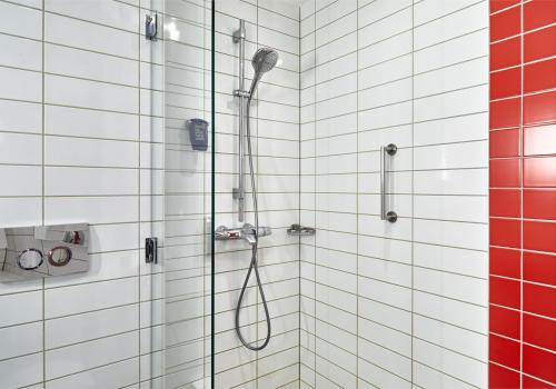 Номер стандарт с 1 двуспальной кроватью