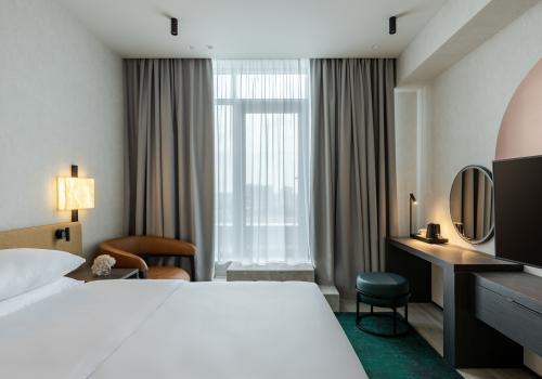 Номер люкс с 1 двуспальной кроватью с балконом