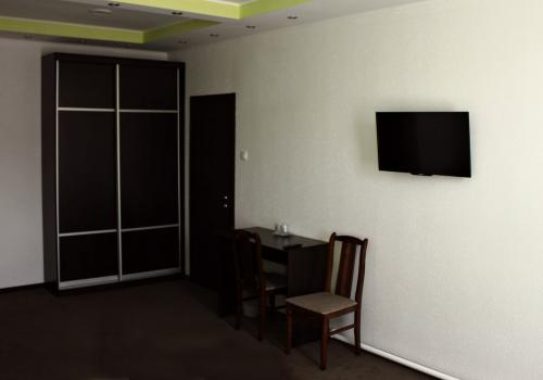 Номер стандарт улучшенный с 1 двуспальной кроватью