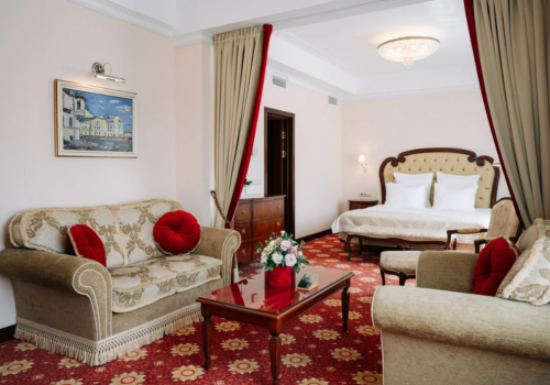 Номер Делюкс с кроватью King-size