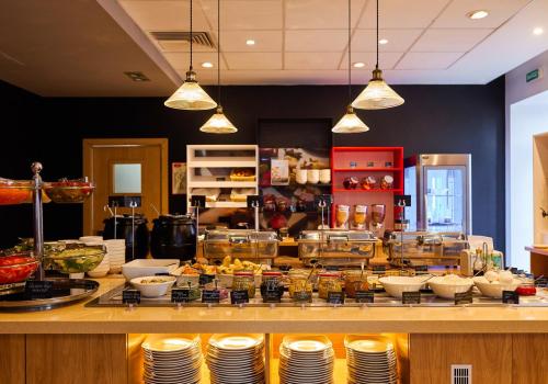 Фото Отель Reddy