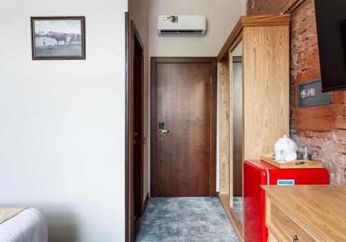 Номер ретро дизайнерский