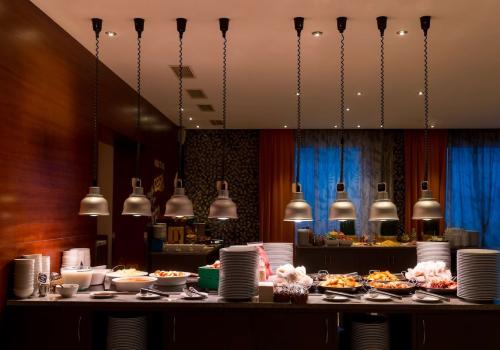 Фото Cosmos Saint-Petersburg Pulkovskaya Hotel