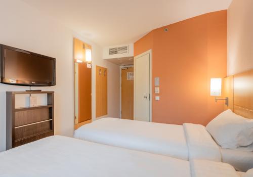 Фото Отель Ирис Санкт-Петербург Центр