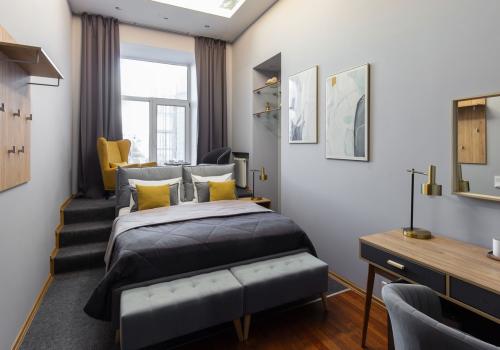 Фото Отель Lopatin Невский 100