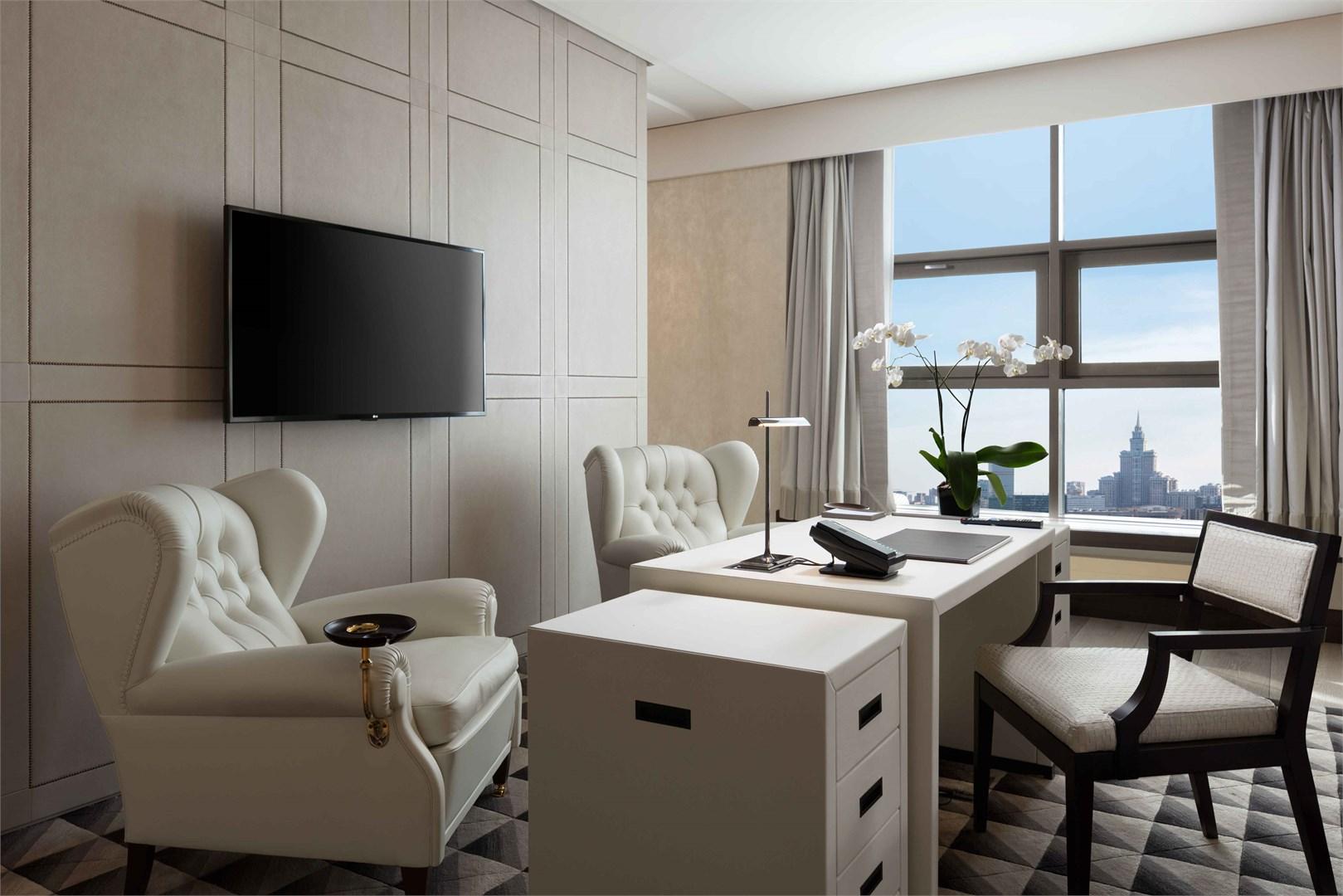 Diplomat Suite 4