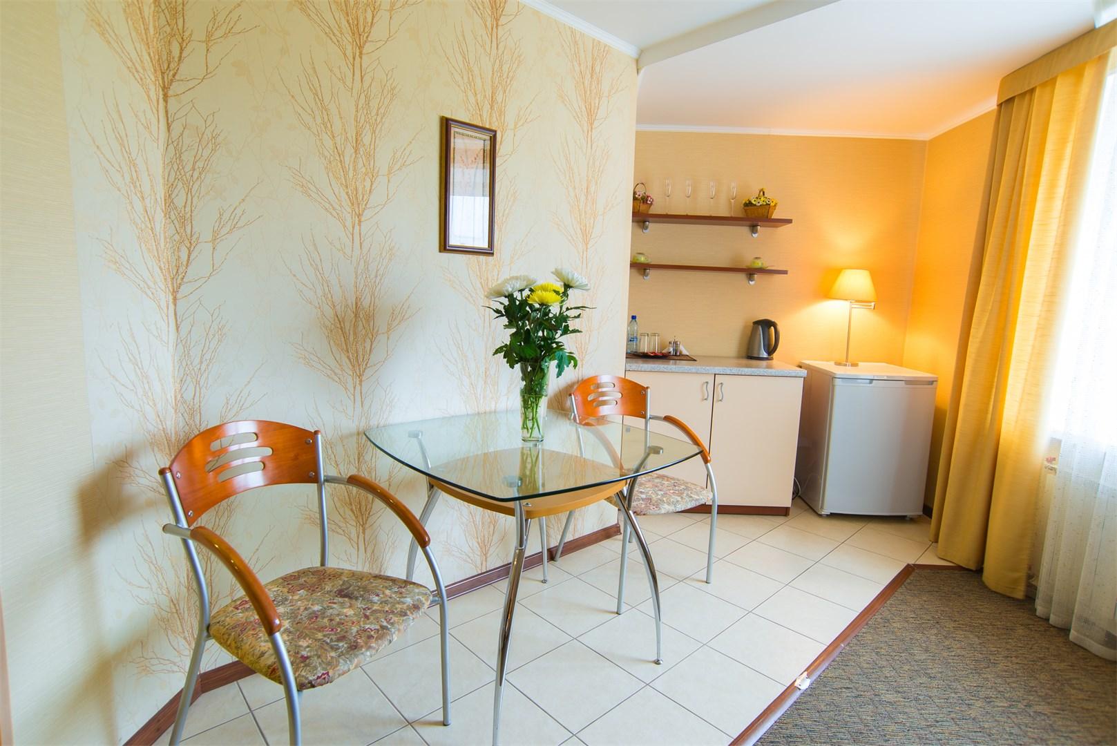 Suite Hotel (Сьют Отель) - 8