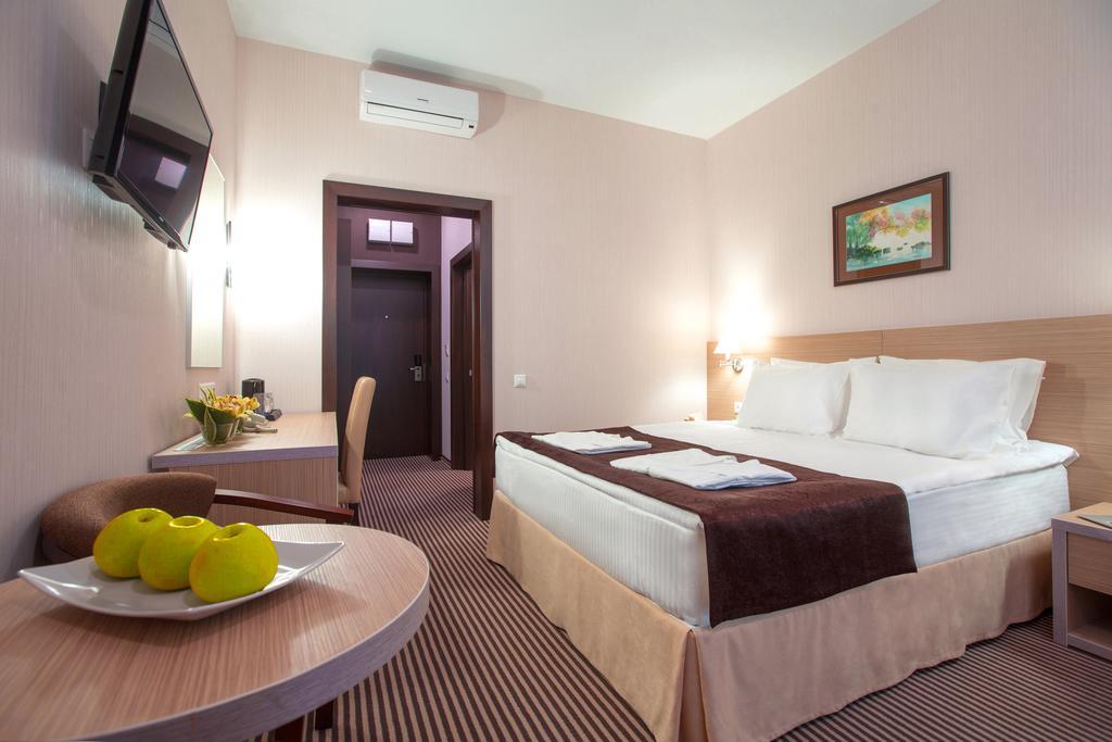 BISHOTEL (БИСОТЕЛЬ) - 13
