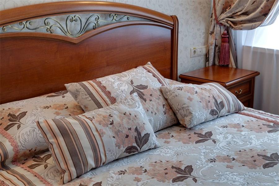 Номер люкс с 1 двуспальной кроватью
