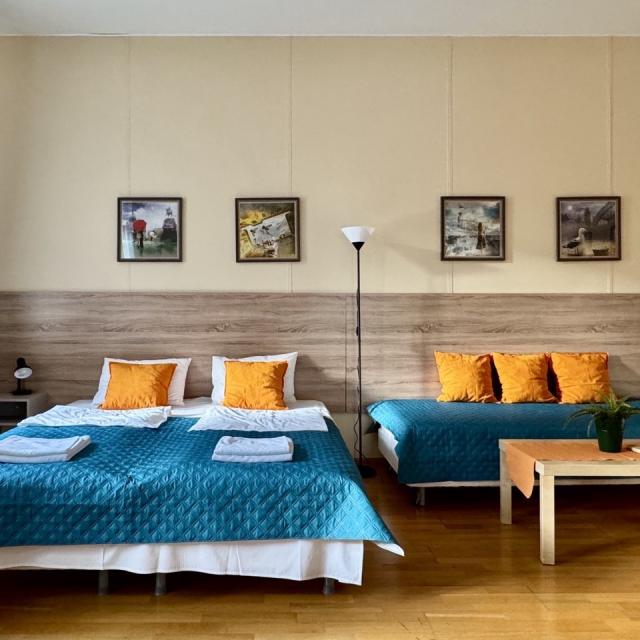 Апартаменты InRoomSPb на Невском проспекте 172/1