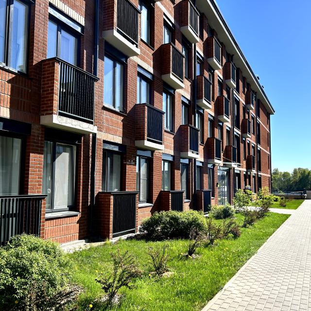 Apartments on Tulonskaya alley 12