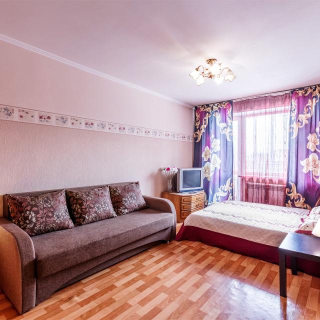 Аврора на улице Красной 12а